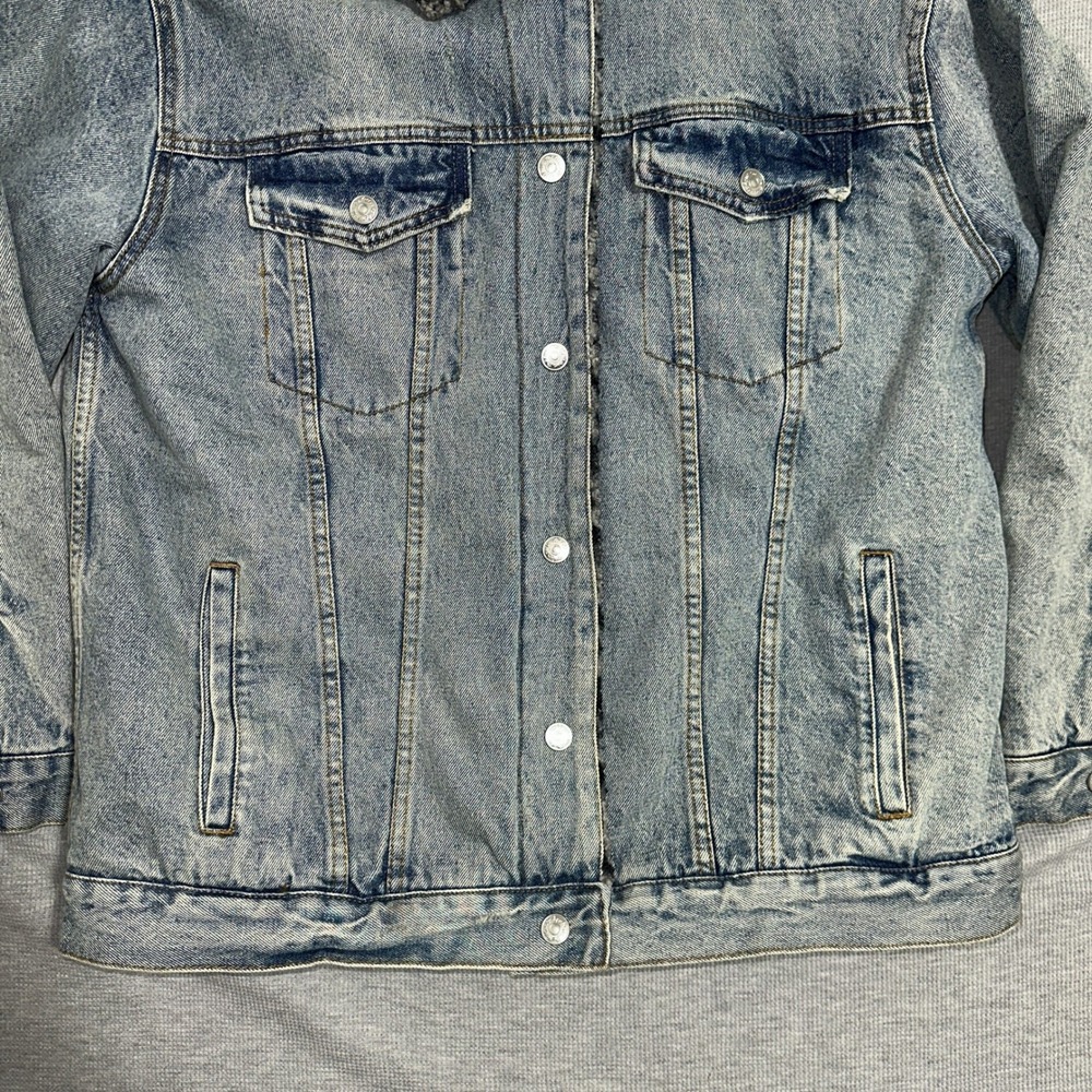 We The Free Free People Wild Ones Sherpa Trucker Jacket Light Wash Denim Size M - Picture 10 of 15